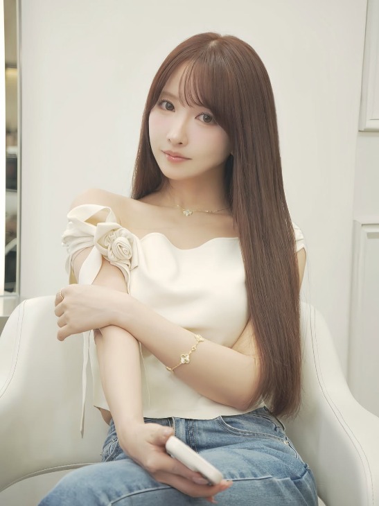 三上悠亜 プロフィール写真